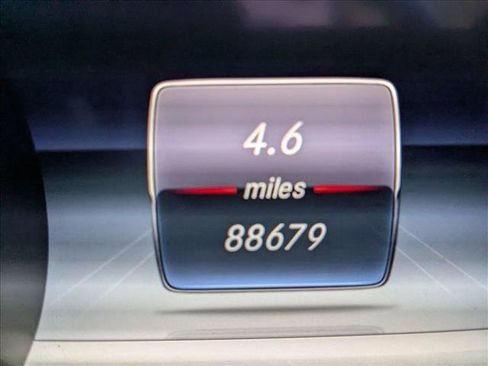 Used 2018 Mercedes-Benz E 300 image 10