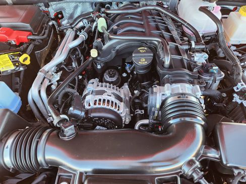 Used 2025 Jeep Gladiator Rubicon image 32