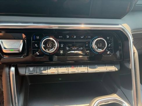 New 2026 GMC Sierra 2500 Denali Ultimate AWD/4WD image 23