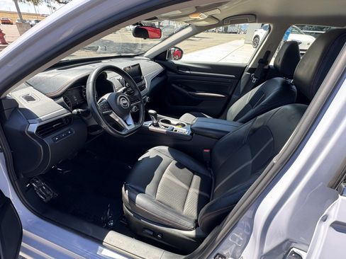 Used 2023 Nissan Altima 2.5 SR AWD/4WD image 10
