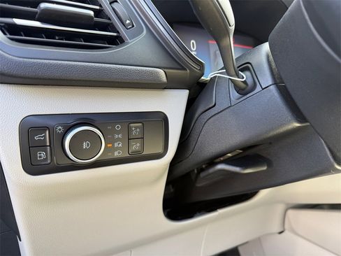 New 2026 Ford Escape SE image 17