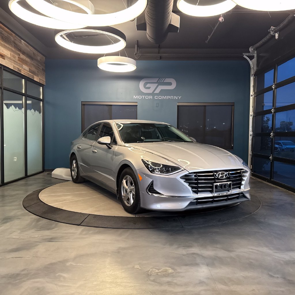 Used 2023 Hyundai Sonata SE FWD image 1