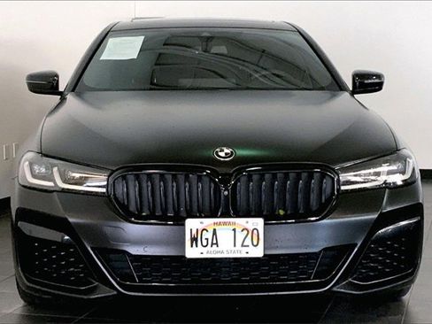 Used 2021 BMW 540i w/ M Sport Package image 3