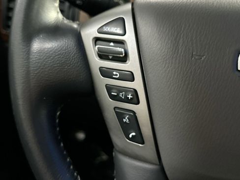 Used 2015 Nissan Armada Platinum image 22