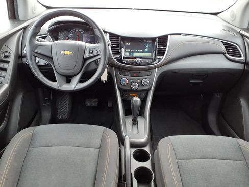 Used 2017 Chevrolet Trax LS image 22