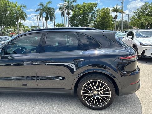 Used 2019 Porsche Cayenne AWD/4WD image 8