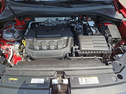 Certified 2024 Volkswagen Tiguan SE AWD/4WD image 30