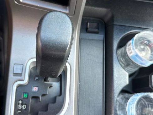 Used 2010 Toyota Tundra 2WD Double Cab image 29