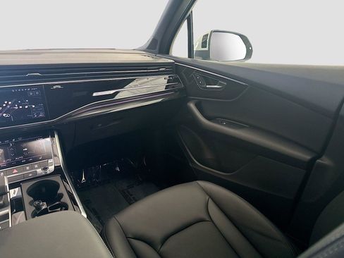 Certified 2026 Audi Q7 2.0T Premium AWD/4WD image 24