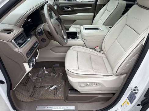 Used 2022 GMC Yukon Denali image 4