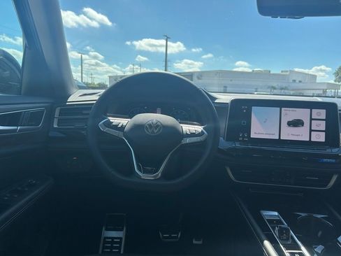 New 2026 Volkswagen Atlas SEL Premium R-Line image 51