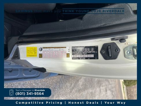 Used 2014 Toyota FJ Cruiser Base w/ Upgrade Package image 23