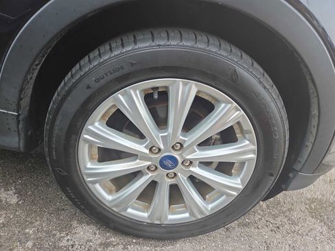Used 2019 Ford Escape SEL FWD image 9