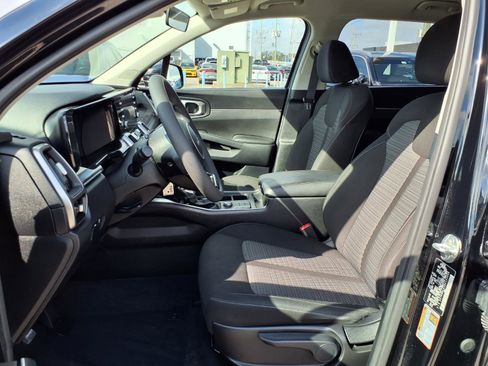 Used 2022 Kia Sorento LX image 17
