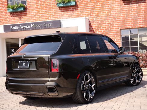 New 2026 Rolls-Royce Cullinan Black Badge AWD/4WD image 2