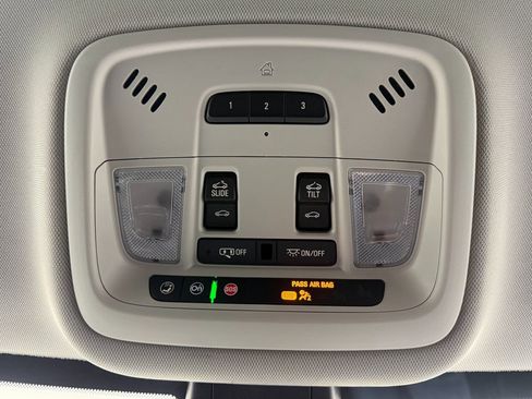 Used 2021 Chevrolet Traverse Premier w/ Redline Edition image 29