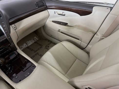 Used 2007 Lexus LS 460 image 24