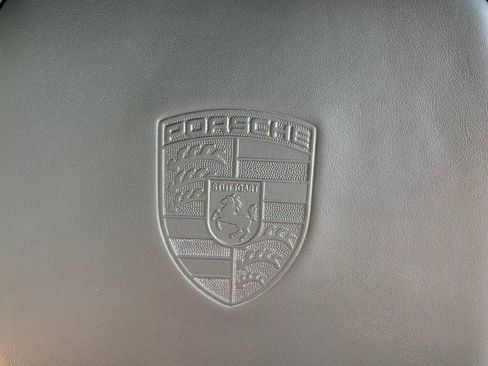Certified 2026 Porsche Macan AWD/4WD image 36