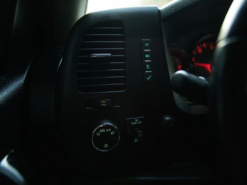 Used 2013 GMC Sierra 1500 SLE w/ Power Tech Package image 39