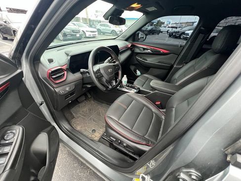 Used 2024 Chevrolet TrailBlazer RS w/ Driver Confidence Package AWD/4WD image 5