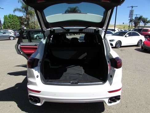 Used 2016 Porsche Cayenne GTS image 30