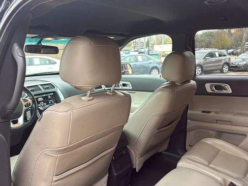Used 2012 Ford Explorer XLT image 14