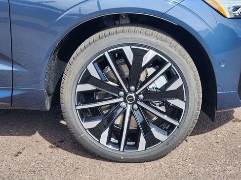 New 2026 Volvo XC60 T8 Ultra w/ Protection Package Premier image 30