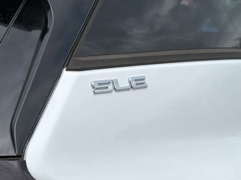 Used 2018 GMC Terrain SLE FWD image 19