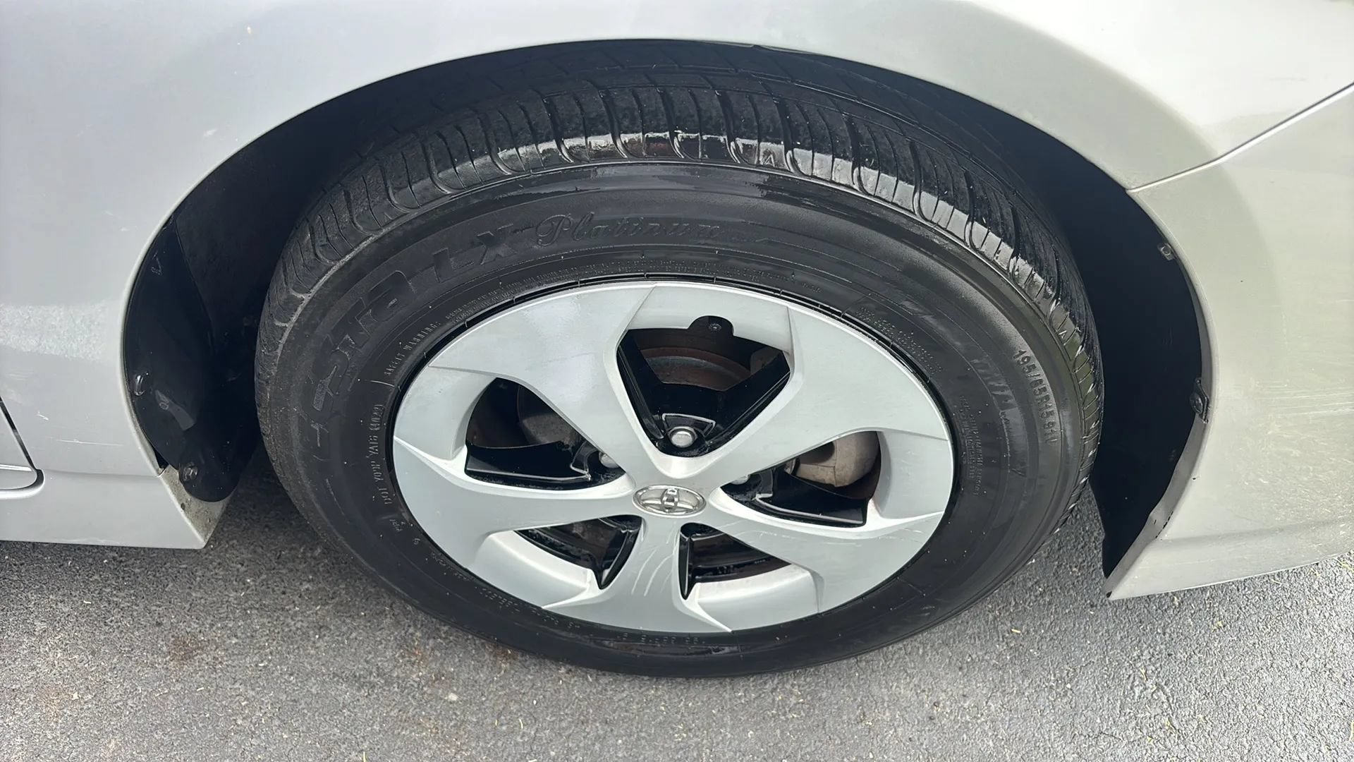 Used 2013 Toyota Prius Three FWD image 31