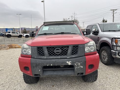 Used 2008 Nissan Titan SE image 2