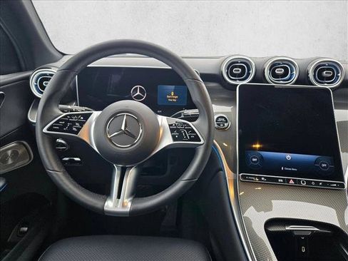 Certified 2025 Mercedes-Benz GLC 300 image 15
