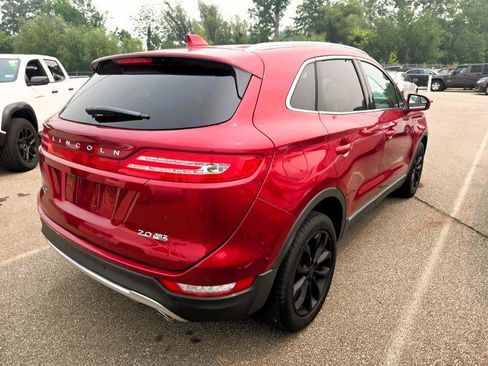 Used 2017 Lincoln MKC Select w/ Lincoln MKC Climate Package FWD image 3