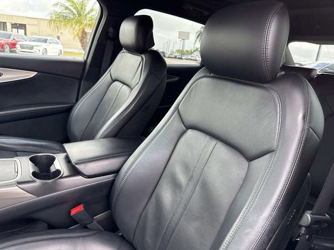 Used 2018 Lincoln MKX Reserve w/ Luxury Package image 21