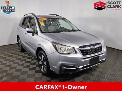 Used 2017 Subaru Forester 2.5i Premium AWD/4WD image 1