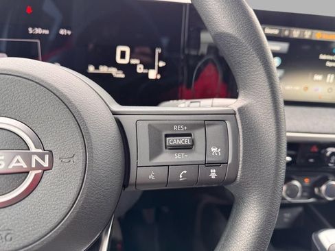 Certified 2025 Nissan Kicks SV w/ Illumination Package image 13