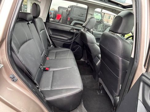 Used 2015 Subaru Forester 2.5i Limited AWD/4WD image 14