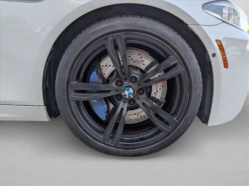 Used 2016 BMW M5 RWD image 24