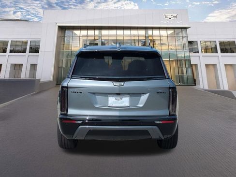 New 2026 Cadillac Vistiq Luxury w/ LPO, Floor Liner Package AWD/4WD image 4