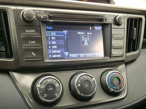 Used 2014 Toyota RAV4 LE AWD/4WD image 17