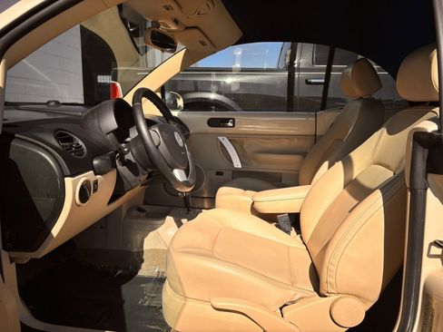 Used 2008 Volkswagen Beetle SE image 9