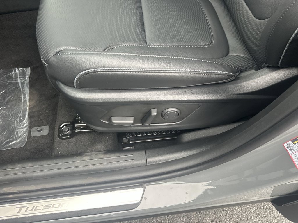 New 2026 Hyundai Tucson Limited AWD/4WD image 18