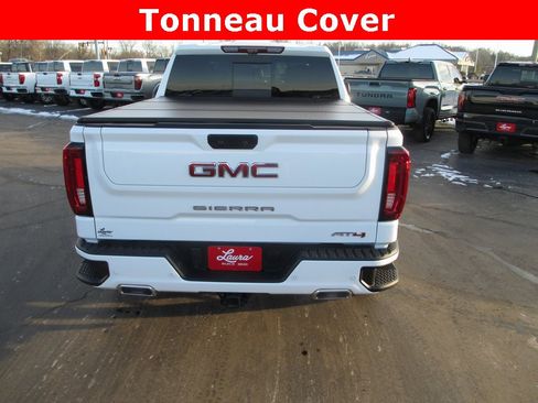 Certified 2025 GMC Sierra 1500 AT4 w/ AT4 Premium Package image 7