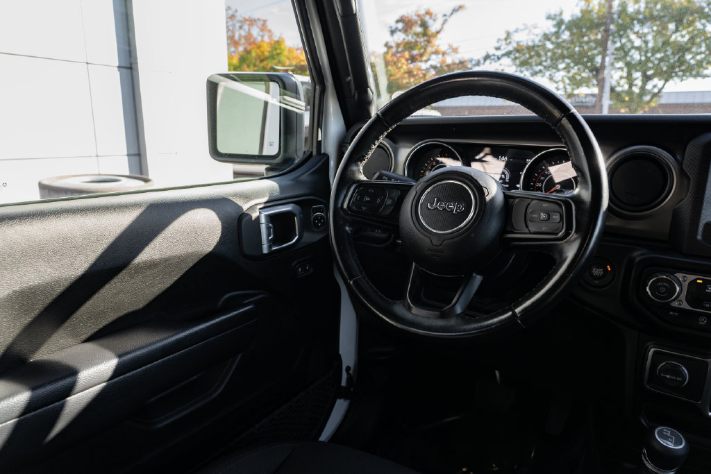 Used 2021 Jeep Wrangler Unlimited Sport AWD/4WD image 11