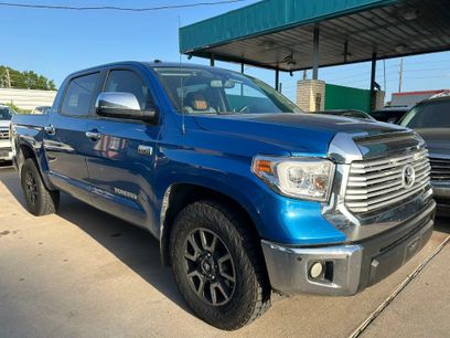 Used 2016 Toyota Tundra Limited w/ Limited Premium Package