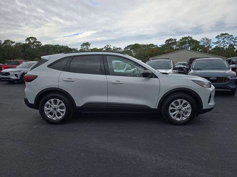 New 2026 Ford Escape Active w/ Active Premium Tech Pack FWD image 3
