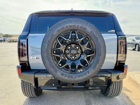 New 2025 GMC Hummer EV 2X AWD/4WD image 5