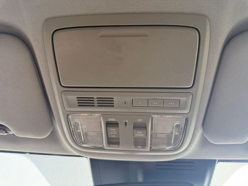 Used 2021 Honda CR-V Touring image 15