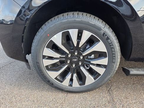 New 2026 Ford Expedition Max Platinum w/ Driver's Package image 23