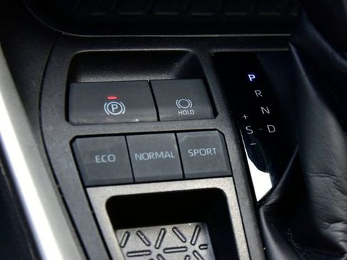 Used 2024 Toyota RAV4 XLE Premium image 24