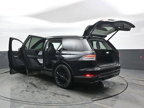 Used 2025 Lincoln Aviator Reserve w/ Equipment Group 201A image 54